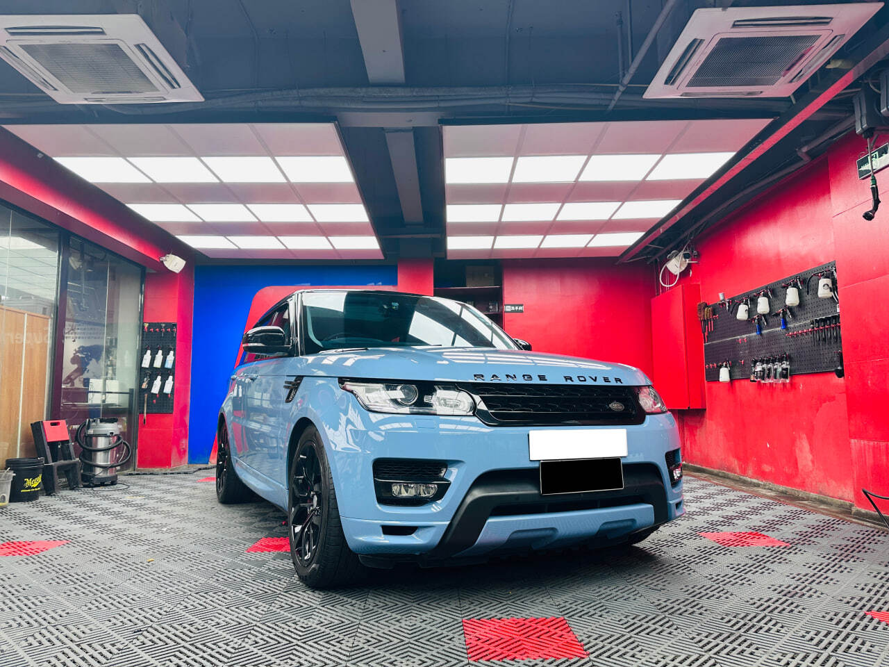 AMG-China Blue